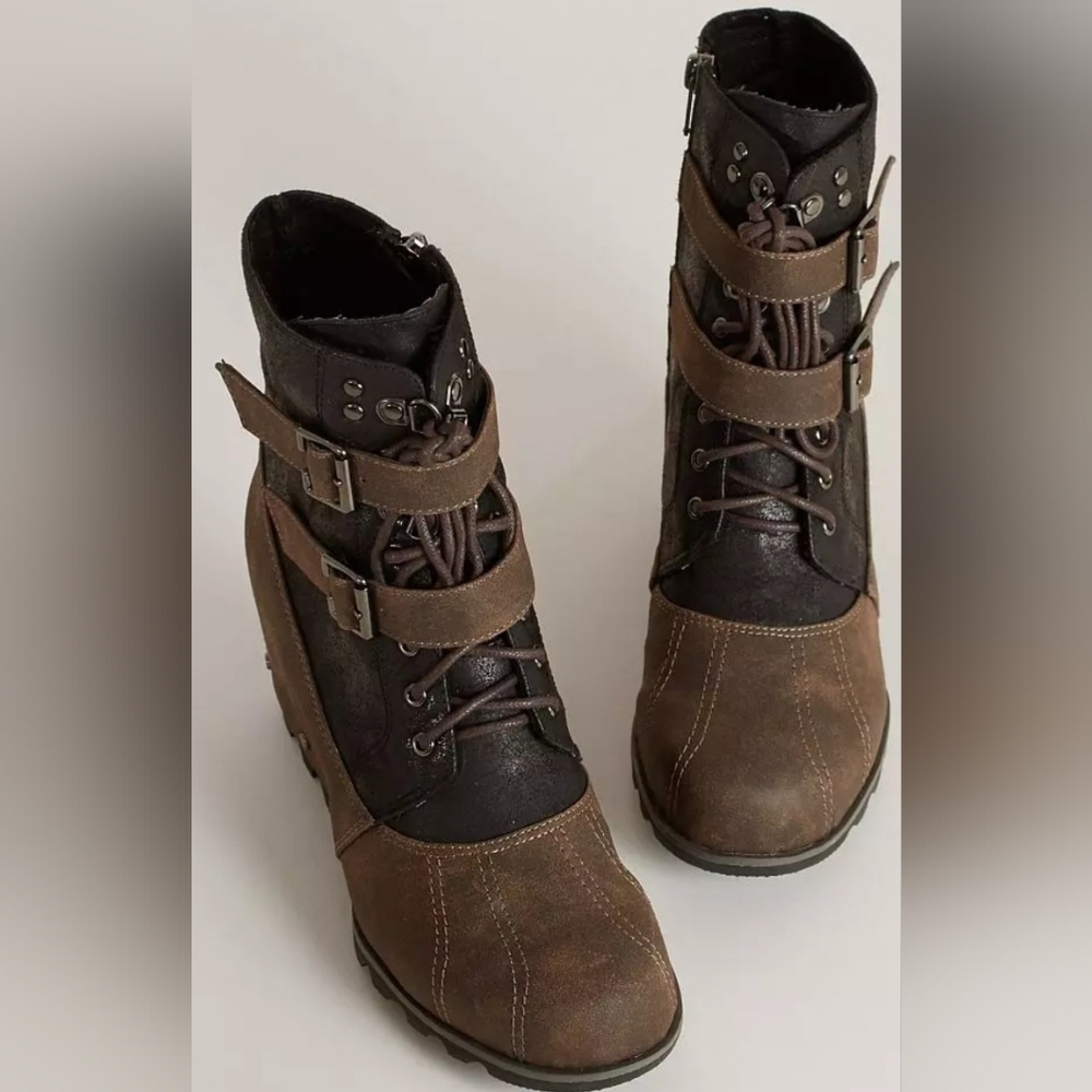 Not Rated Hermione Wedge Boot By The Buckle Womens Size 8.5 Black And Brown - Picture 2 of 12